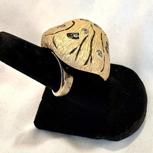 Vintage Mushroom Dome Ring Gold Tone 1960s - 70s Brutalist Era Style size 4.5-5 - Picture 6 of 9